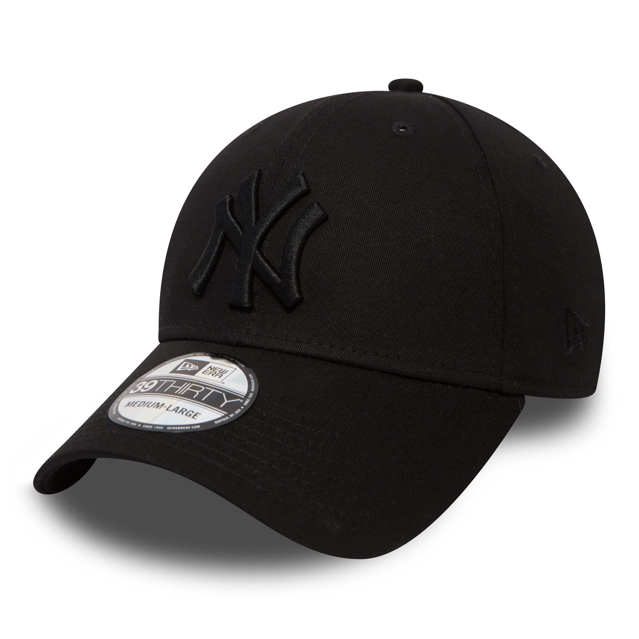 This is a New York Yankees Classic Black 39THIRTY Cap 1