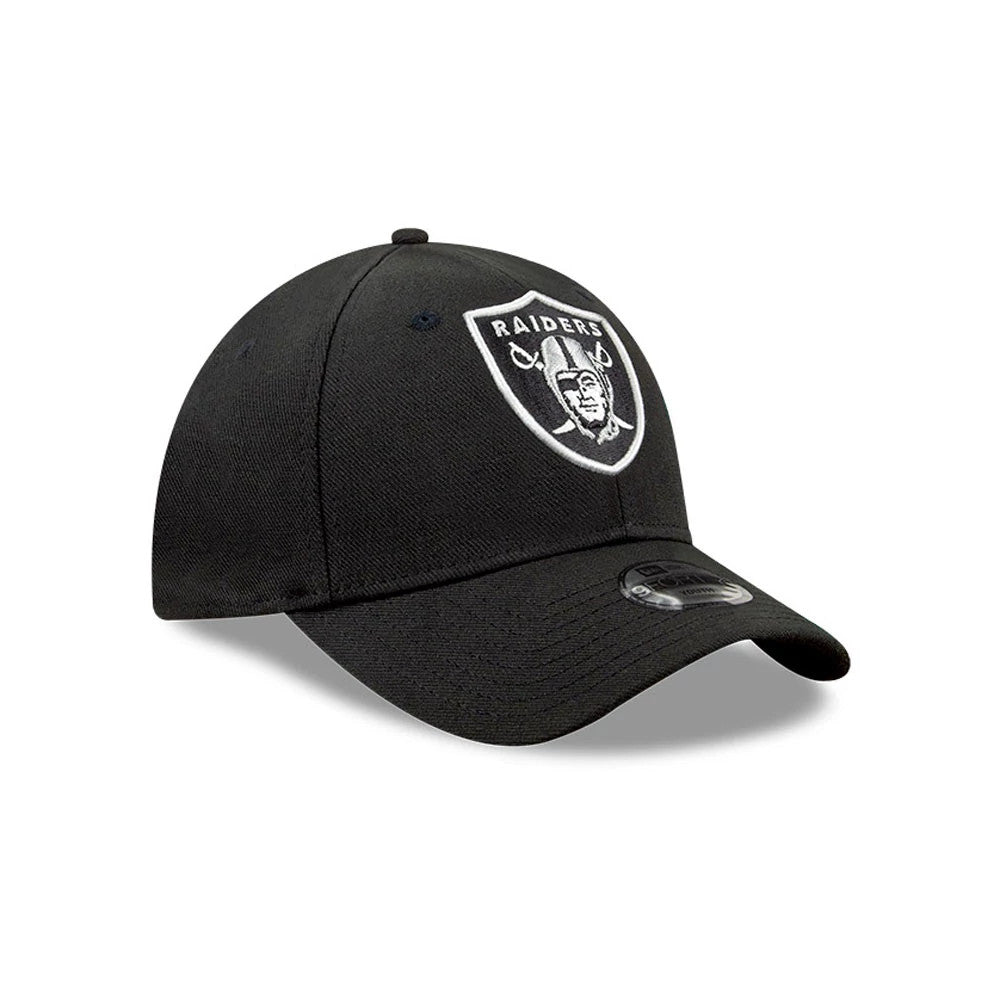 Las Vegas Raiders The League Black New Era 9FORTY Cap, three-quarter view showing the raised embroidered white and black Raiders logo on the structured front panel, with a curved visor and 9FORTY size sticker.
