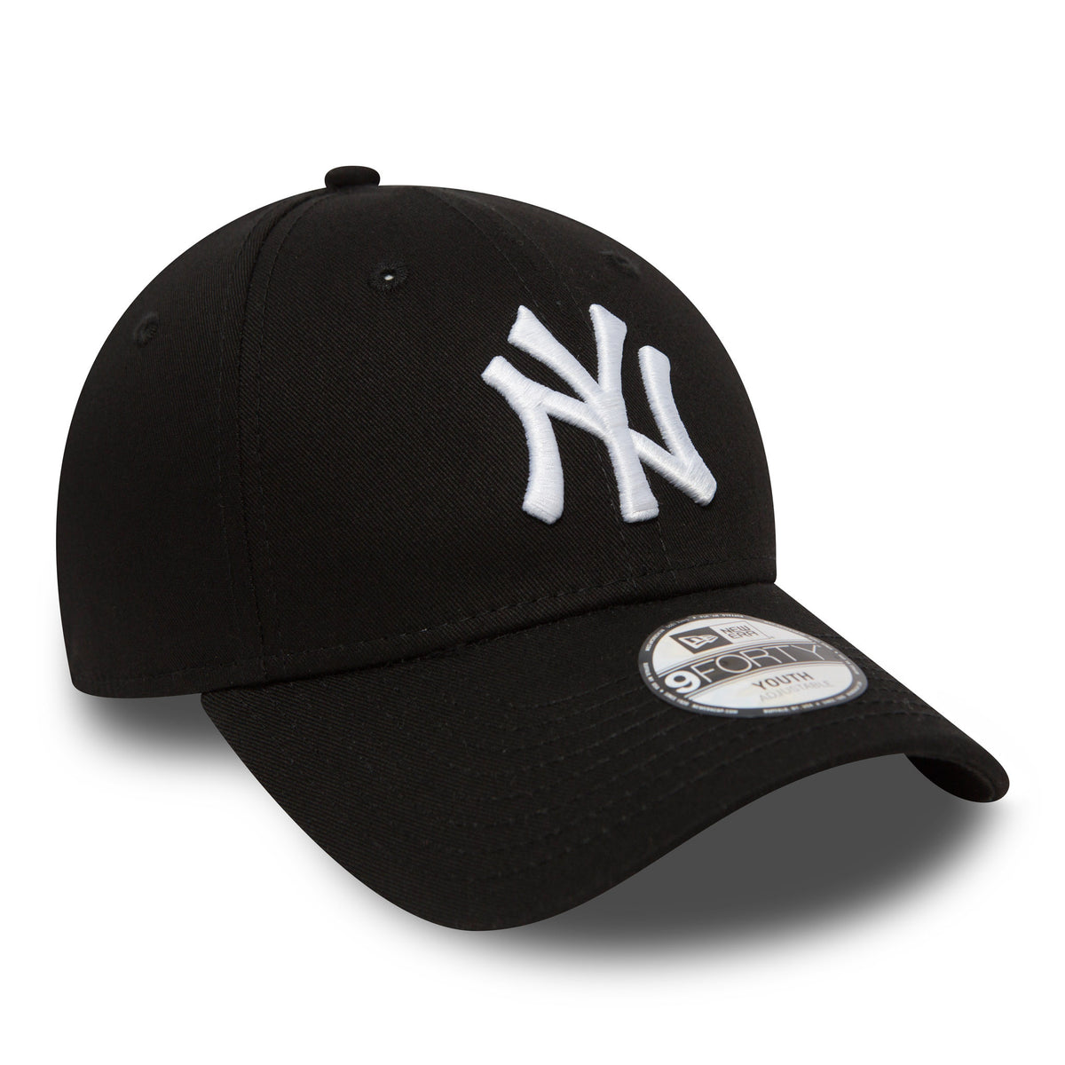 New York Yankees Essential Kids Black New Era 9FORTY Cap, front view showing the raised white embroidered NY logo on the front panel, with matching black visor and 9FORTY size sticker on top.