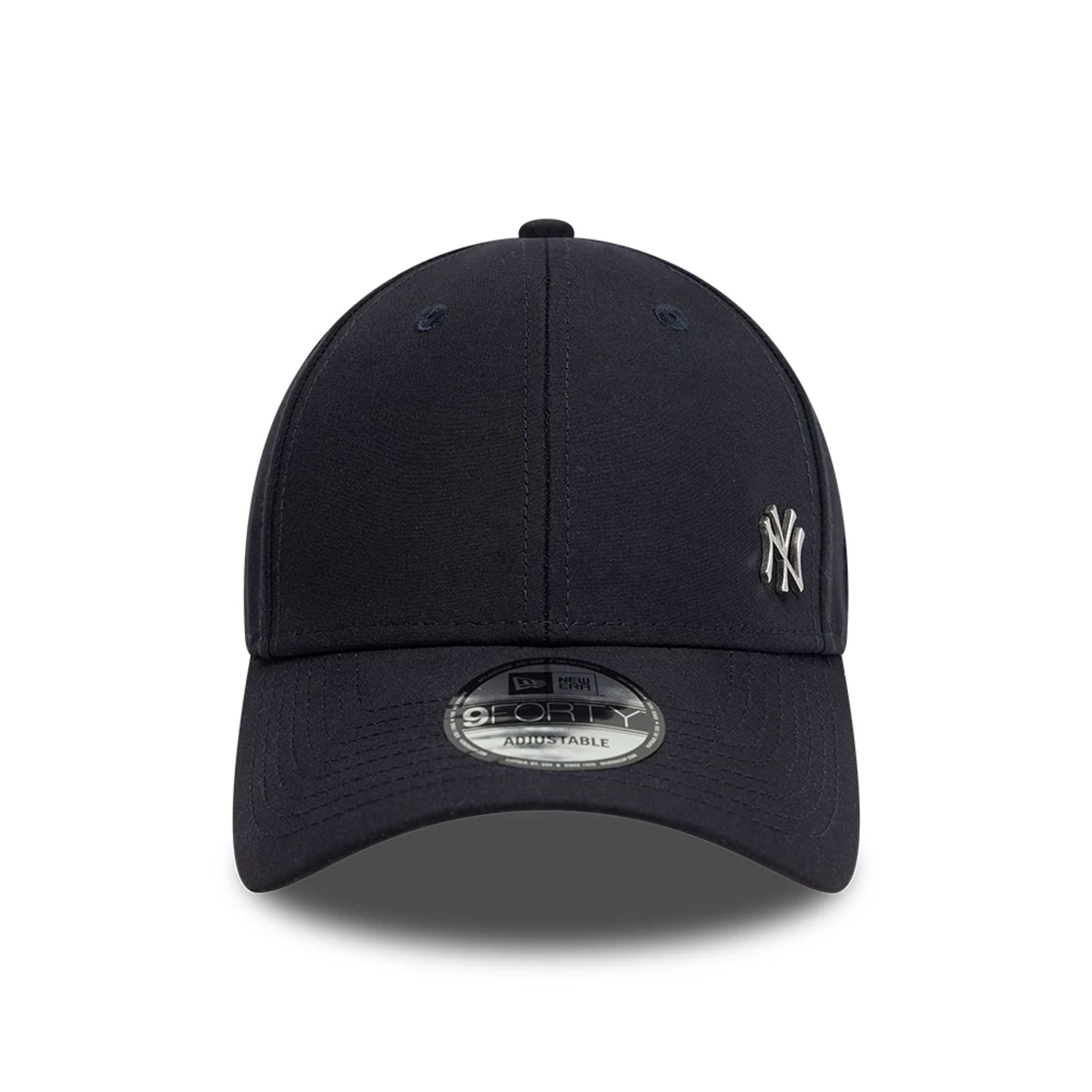 This is a New York Yankees Flawless Navy 9FORTY Cap 2