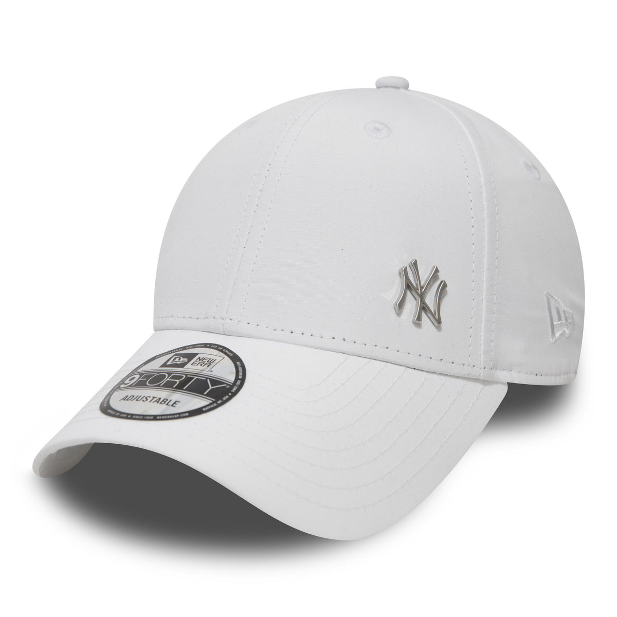 New York Yankees Flawless White New Era 9FORTY Cap, three-quarter view with a silver raised embroidered NY logo on the front panel, curved visor with a 9FORTY size sticker, and the New Era flag logo on the left side.