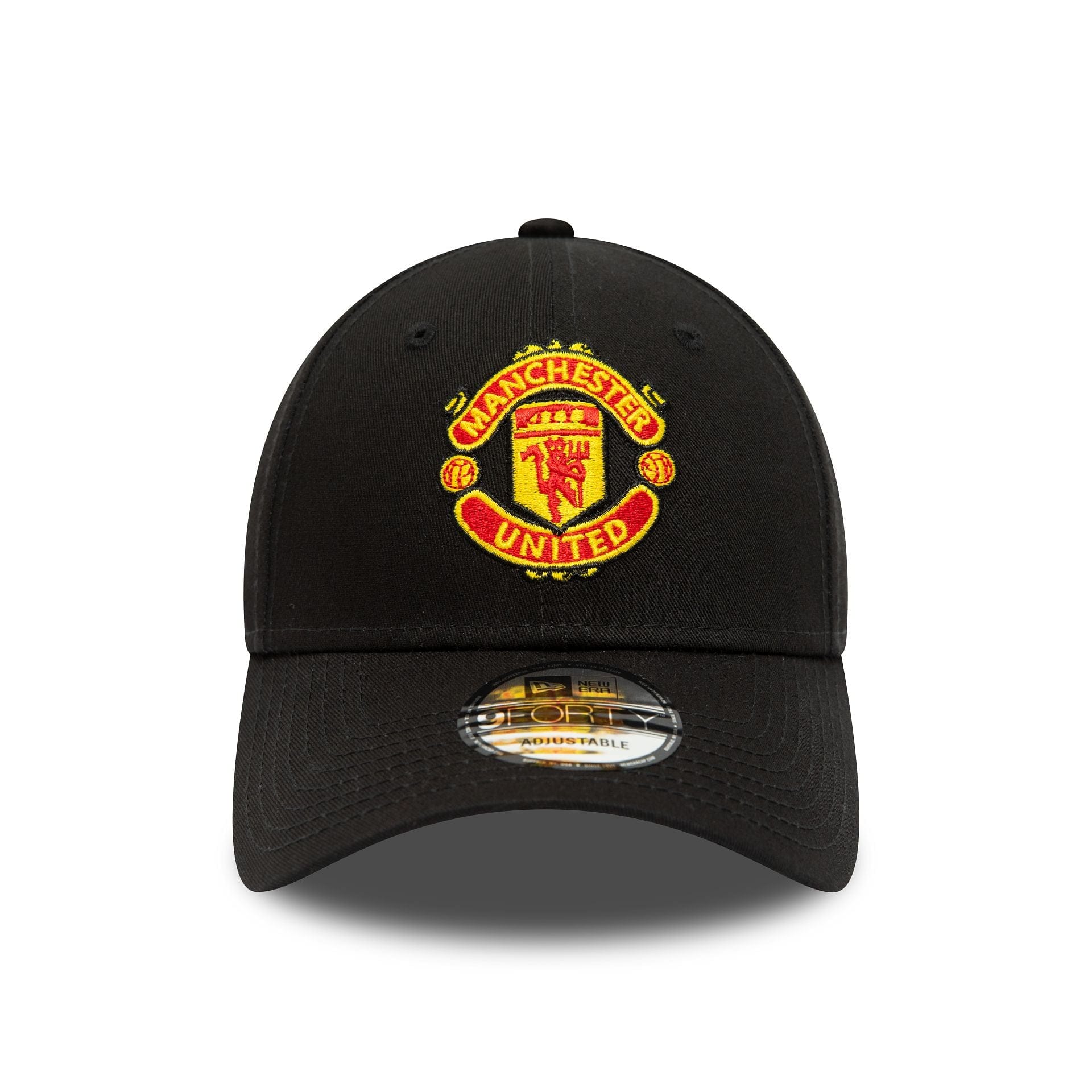 This is a Manchester United Essential Black 9FORTY Cap 2