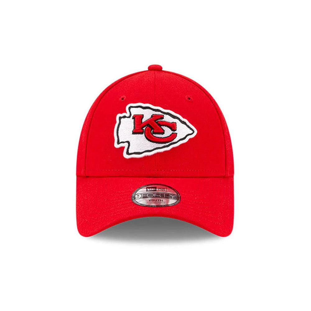 Kansas City Chiefs Youth The League Red New Era 9FORTY Adjustable Cap, front view showing raised red and white team logo embroidery on the front panel, with silver 9FORTY size sticker on the red curved visor.