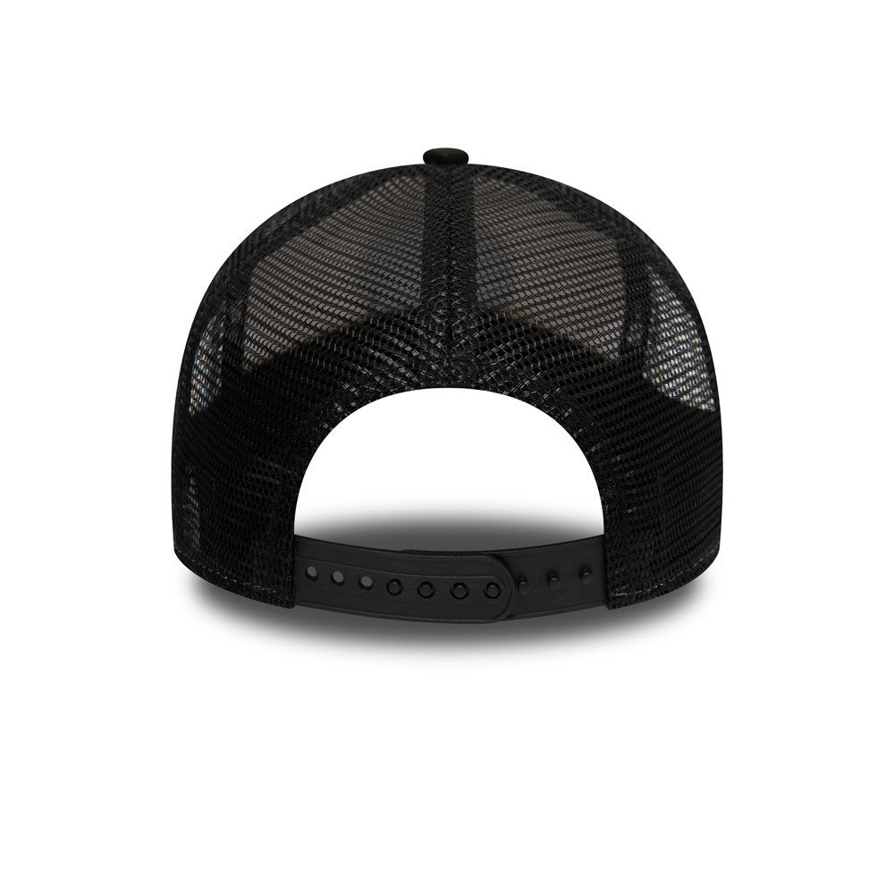 Pictured is this New Era Outdoor Washed 9FORTY A-Frame Trucker Adjustable cap in Black. 2