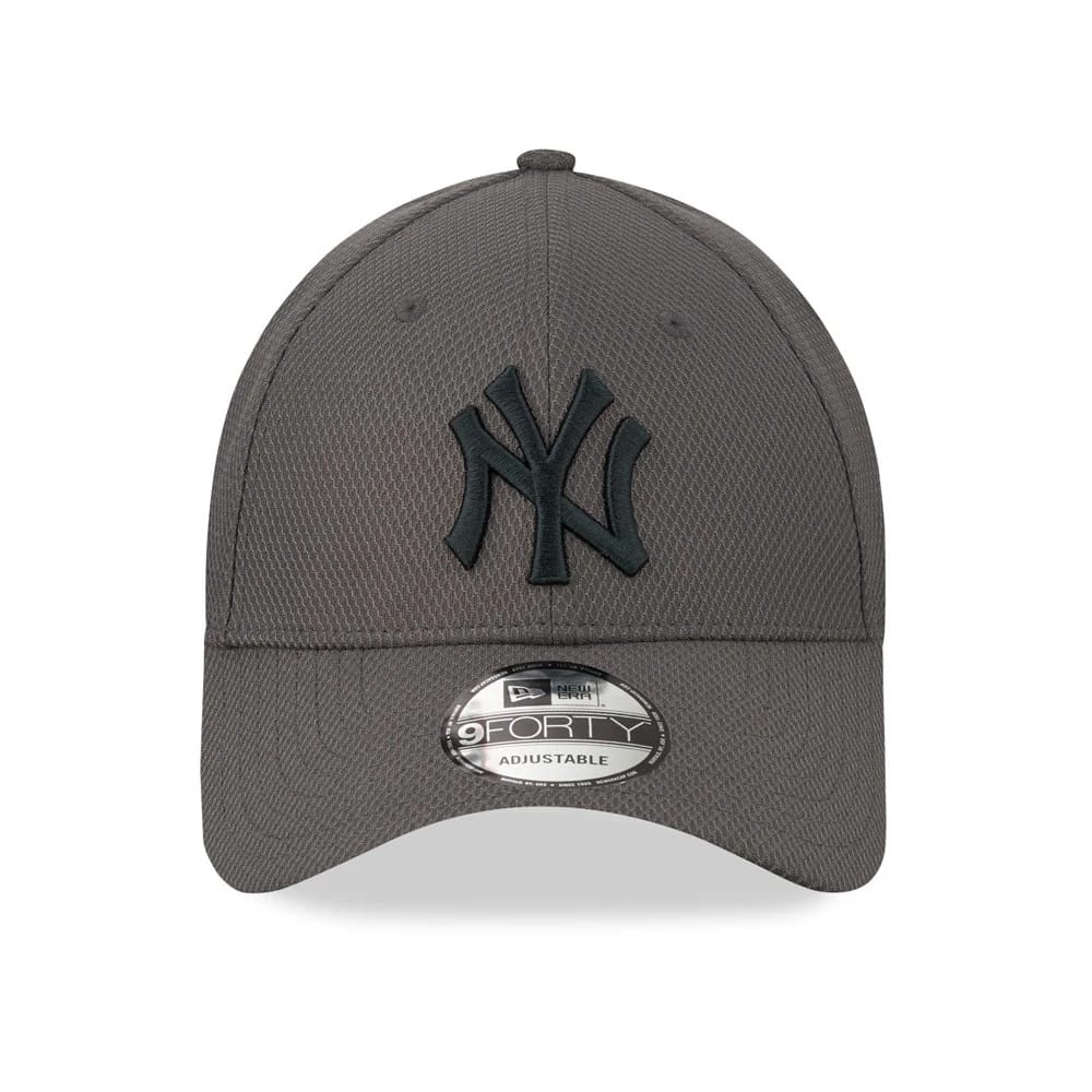 This is a New York Yankees Grey 9FORTY Cap 2