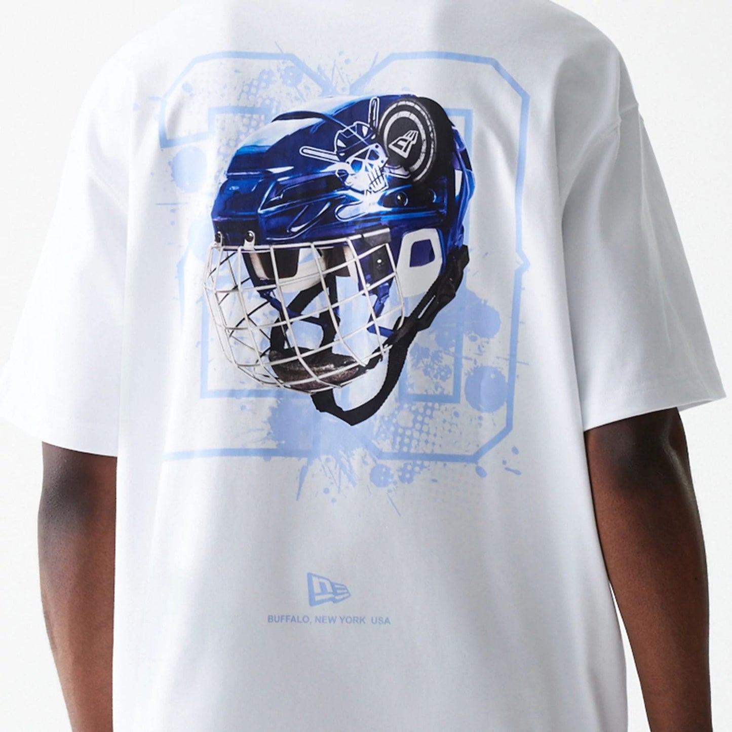 New Era Street Dangle White Oversized T-Shirt 7