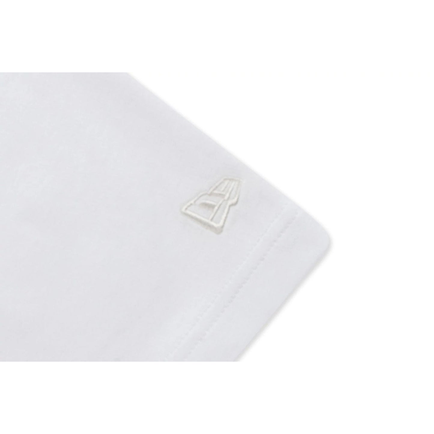 The Male model is wearing LA Dodgers Tonal Pack White T-Shirt 7