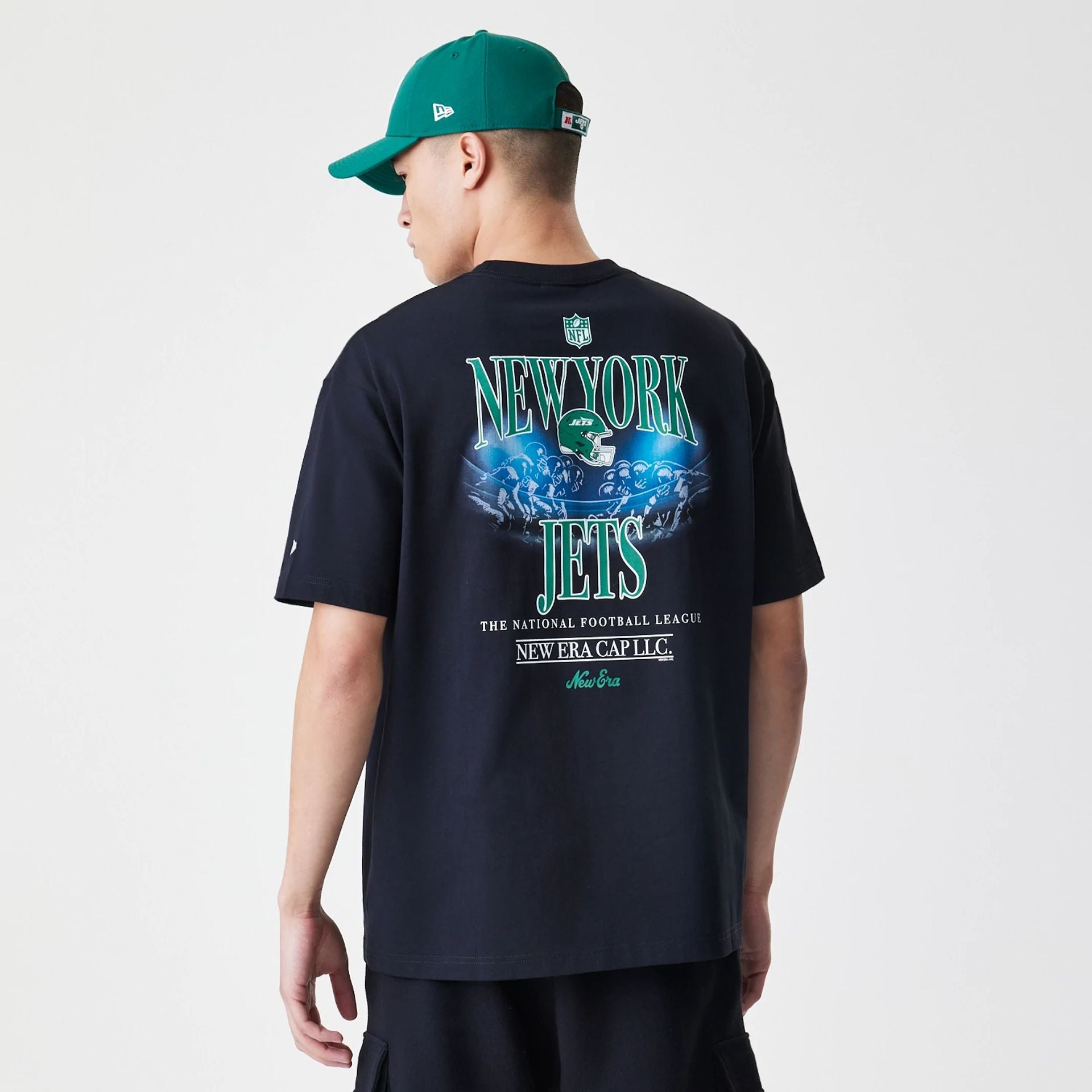 The Male model is wearing New York Jets NFL Black Oversized T-Shirt 2