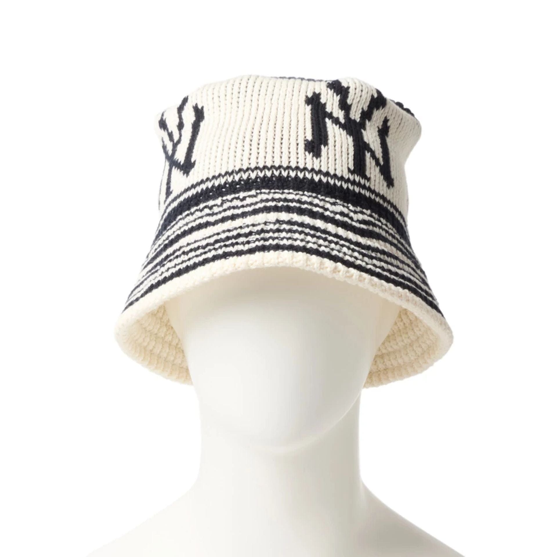 This is a New York Yankees MLB Knit Cream Bucket Hat 2