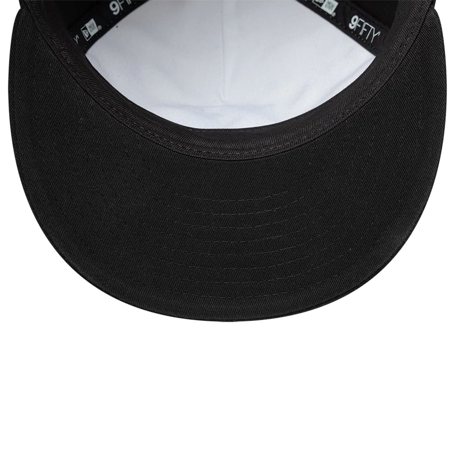 New Era x KRB White Retro Crown 9FIFTY Cap 7