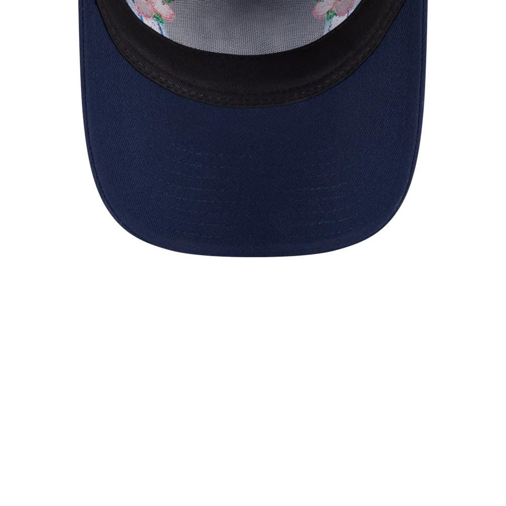Pictured is this MLB Sakura New York Yankees 9FORTY A-Frame cap in dark blue. 6