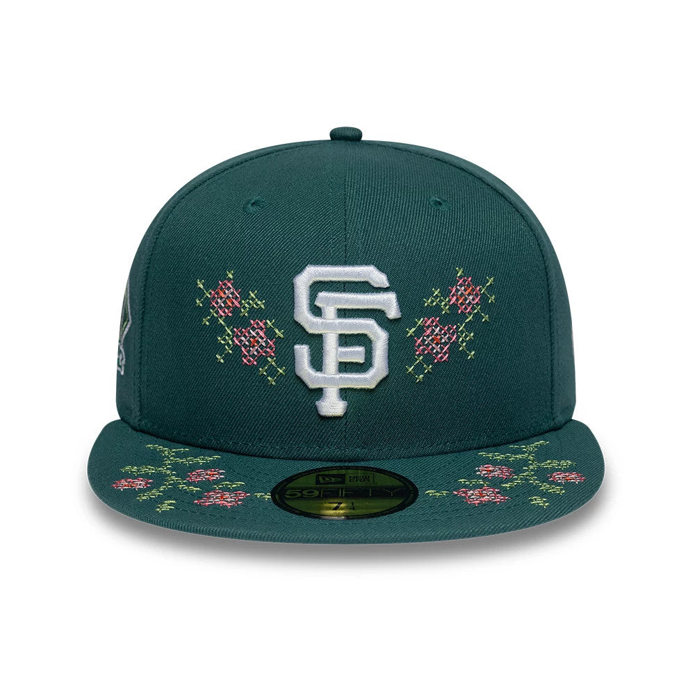San Francisco Giants MLB Garden Dark Green New Era 59FIFTY Fitted Cap, front view with a white embroidered SF logo and floral patterns on the front panels and visor, featuring a gold 59FIFTY size sticker.