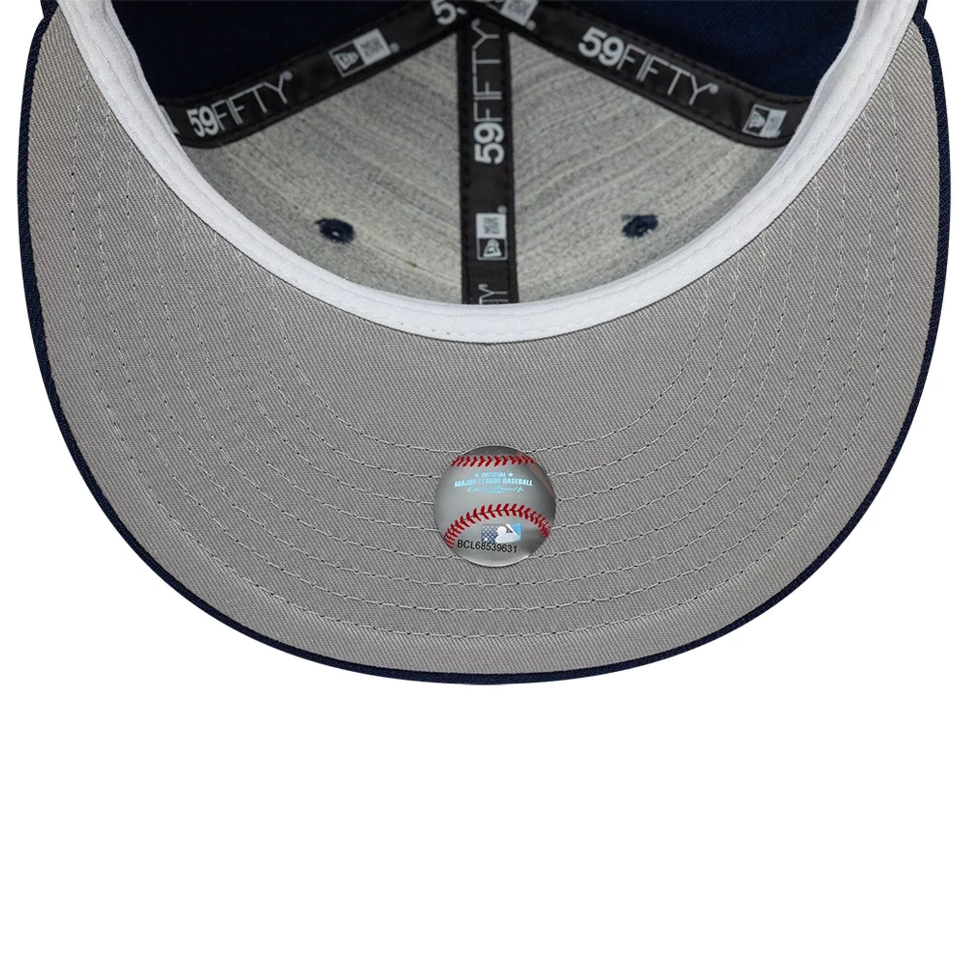 Pictured is this MLB Reserve New York Yankees 59FIFTY Fitted cap in dark blue. 2