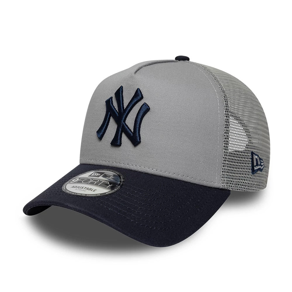 Pictured is this MLB Patch New York Yankees 9FORTY A-Frame Trucker cap in grey & navy. 3