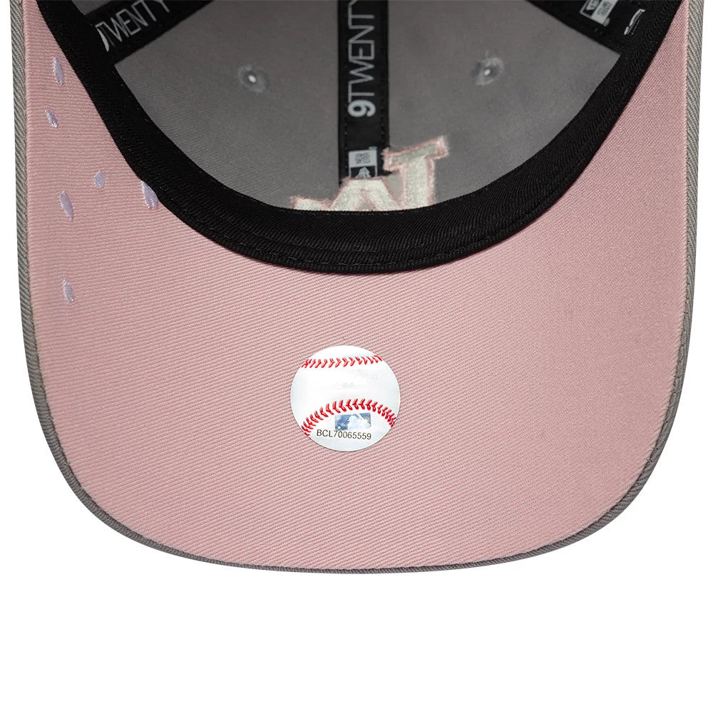 LA Dodgers MLB Sakura Nagashi Grey New Era 9TWENTY Adjustable Cap, inside view showing grey taping with 9TWENTY branding, a pink undervisor, and an MLB authenticity hologram sticker centred on the underside.