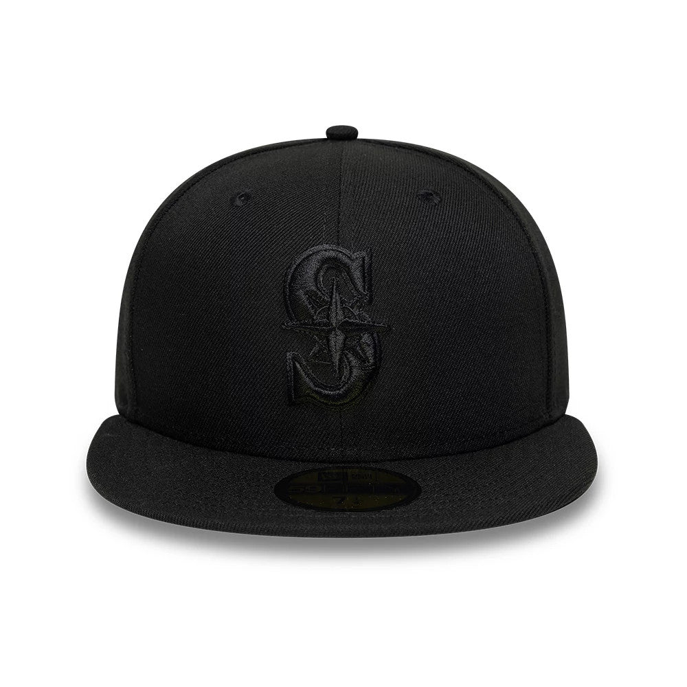 Seattle Mariners MLB Black On Black New Era 59FIFTY Fitted Cap, front view showing the black raised embroidered team logo on the centre front panel with matching visor and gold 59FIFTY size sticker on top of the visor.