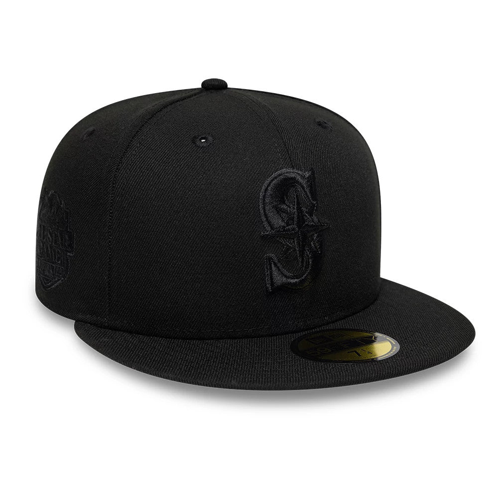 Pictured is this MLB Black On Black Seattle Mariners 59FIFTY Fitted cap in black. 3