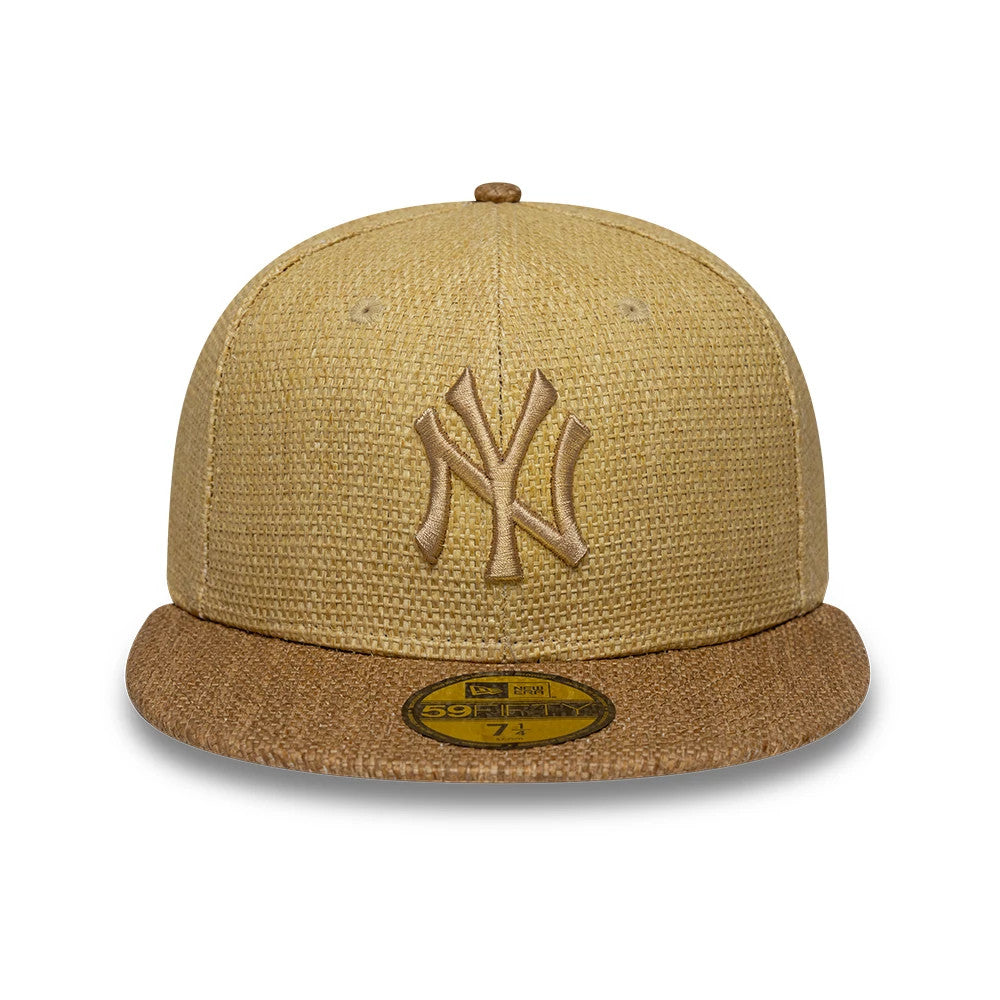Pictured is this MLB Straw New York Yankees 59FIFTY Fitted cap in beige. 2