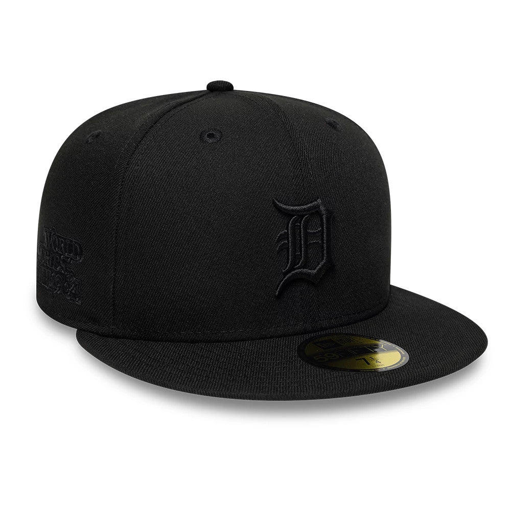 Pictured is this MLB Black On Black Detroit Tigers 59FIFTY Fitted cap in black. 3