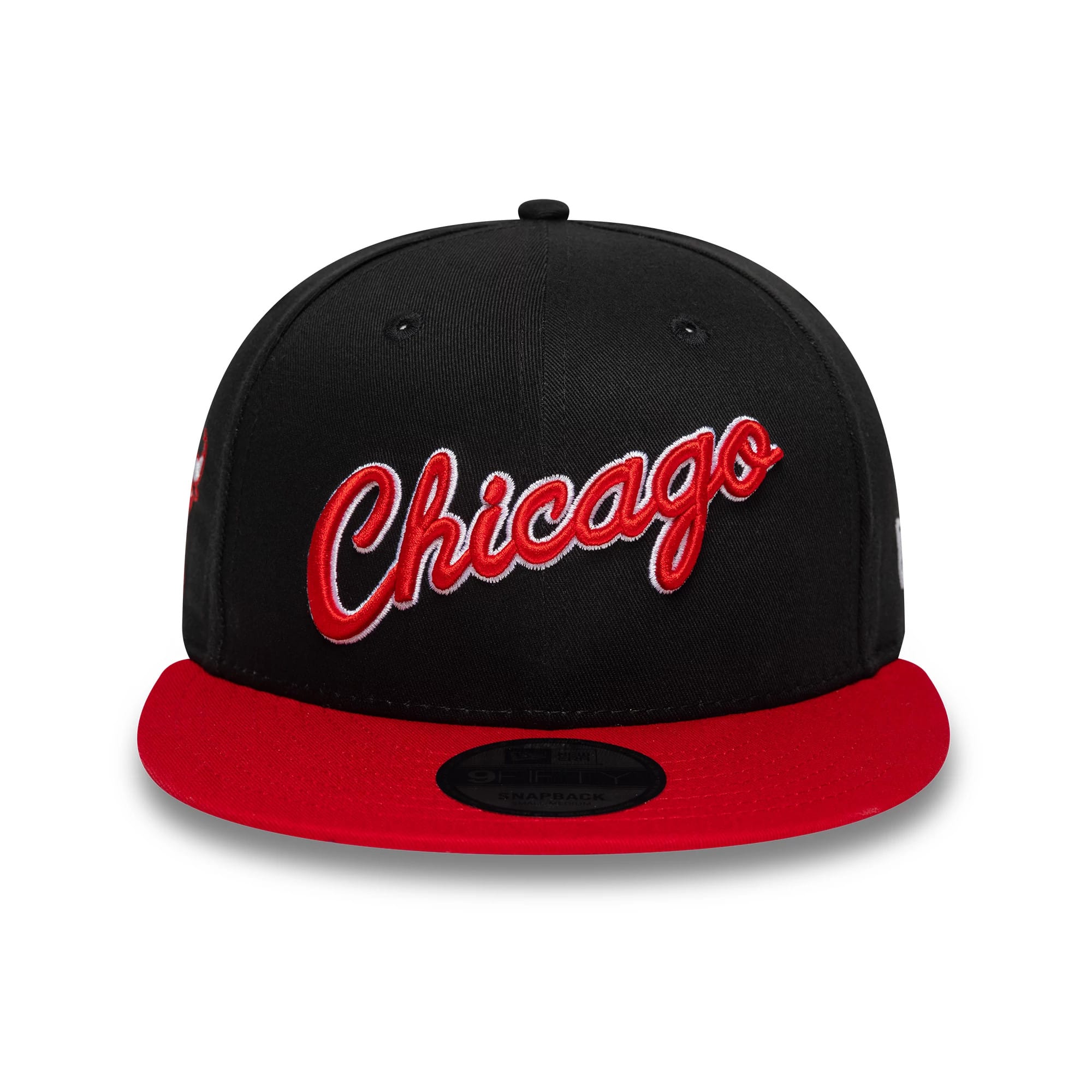 Pictured is this NBA Hardwood Classic Chicago Bulls 9FIFTY Snapback cap in black & red. 2