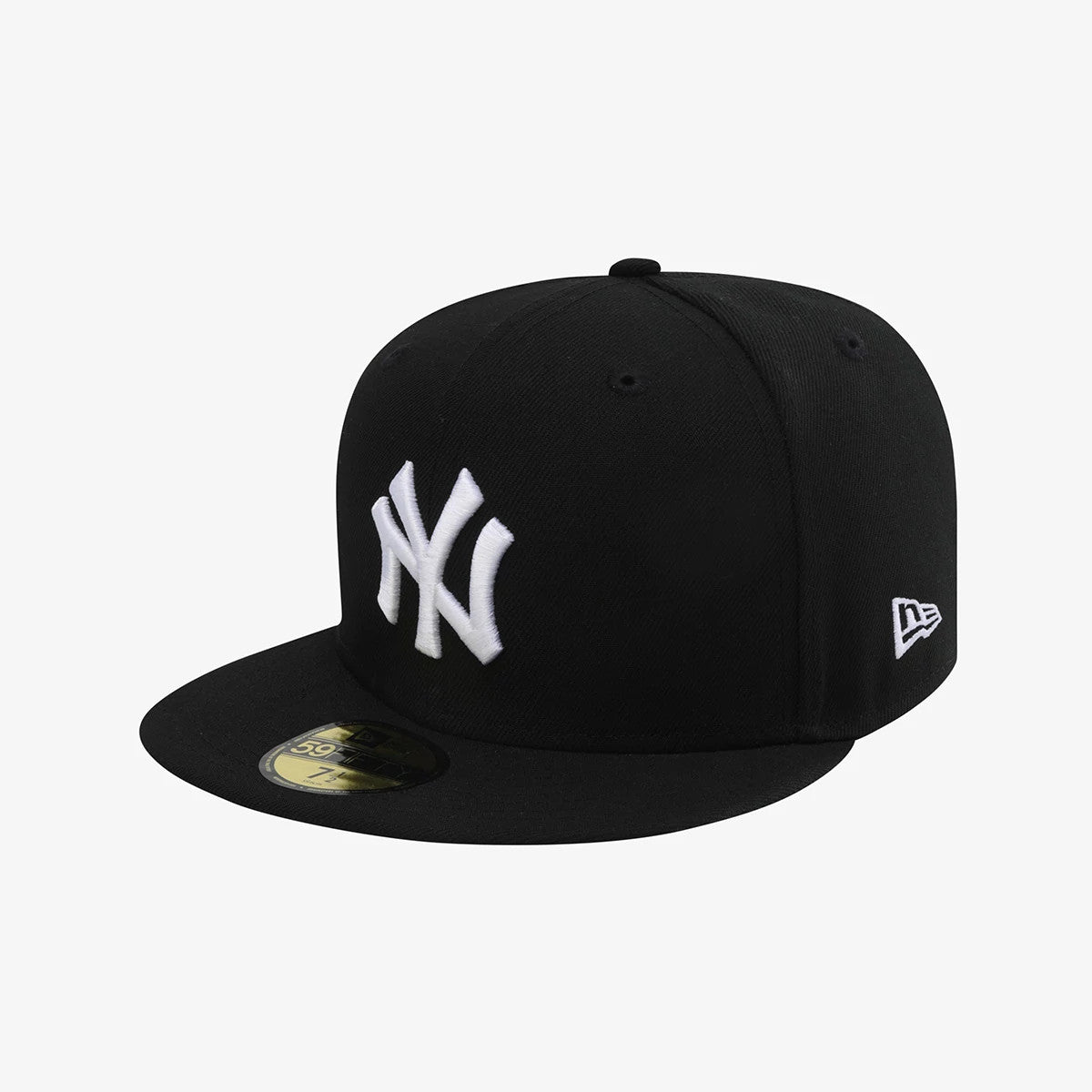 Pictured is this MLB 59FIFTY Day New York Yankees 59FIFTY Fitted cap in black. 1