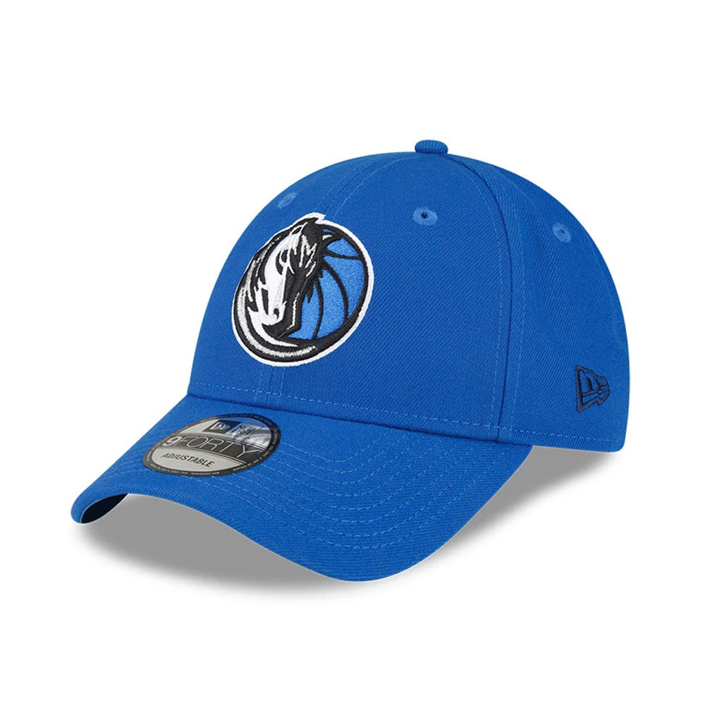 This is a Dallas Mavericks NBA The League Blue 9FORTY Adjustable Cap 1