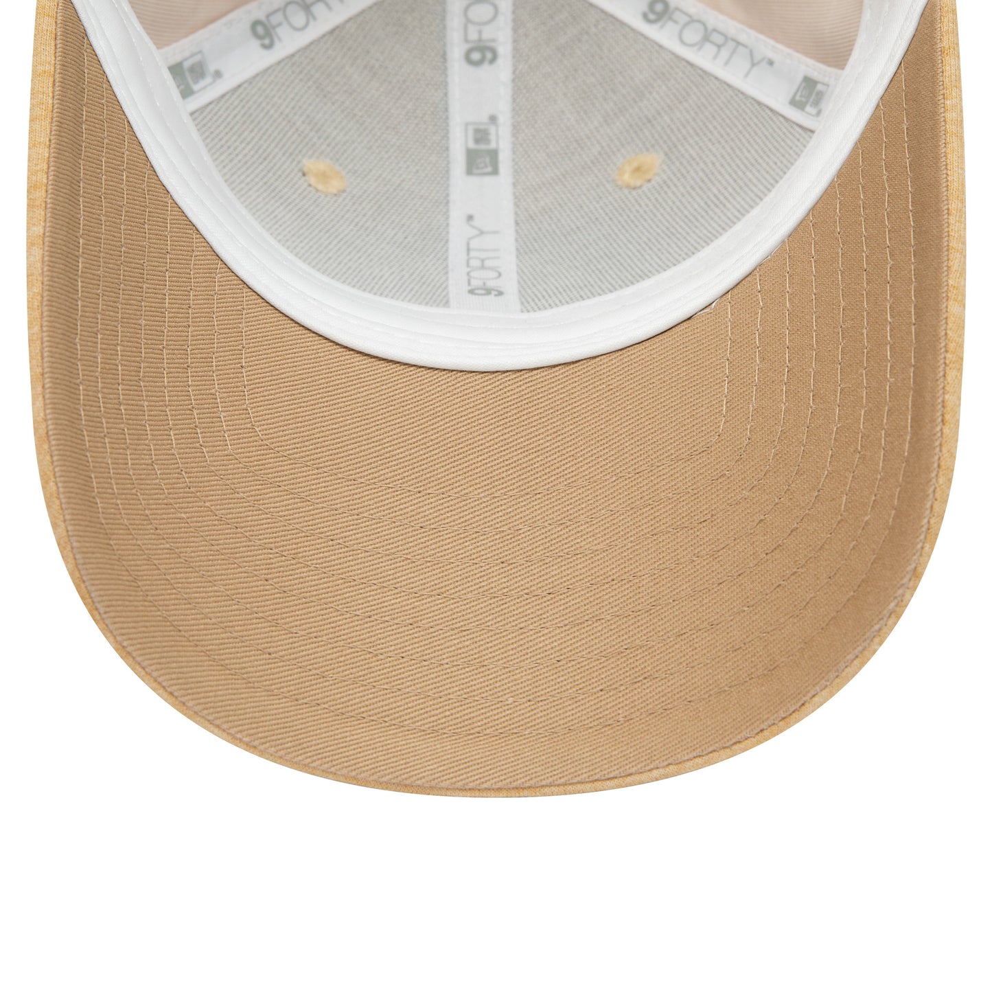 This is a New York Yankees Womens Jersey Light Beige 9FORTY Adjustable Cap 5