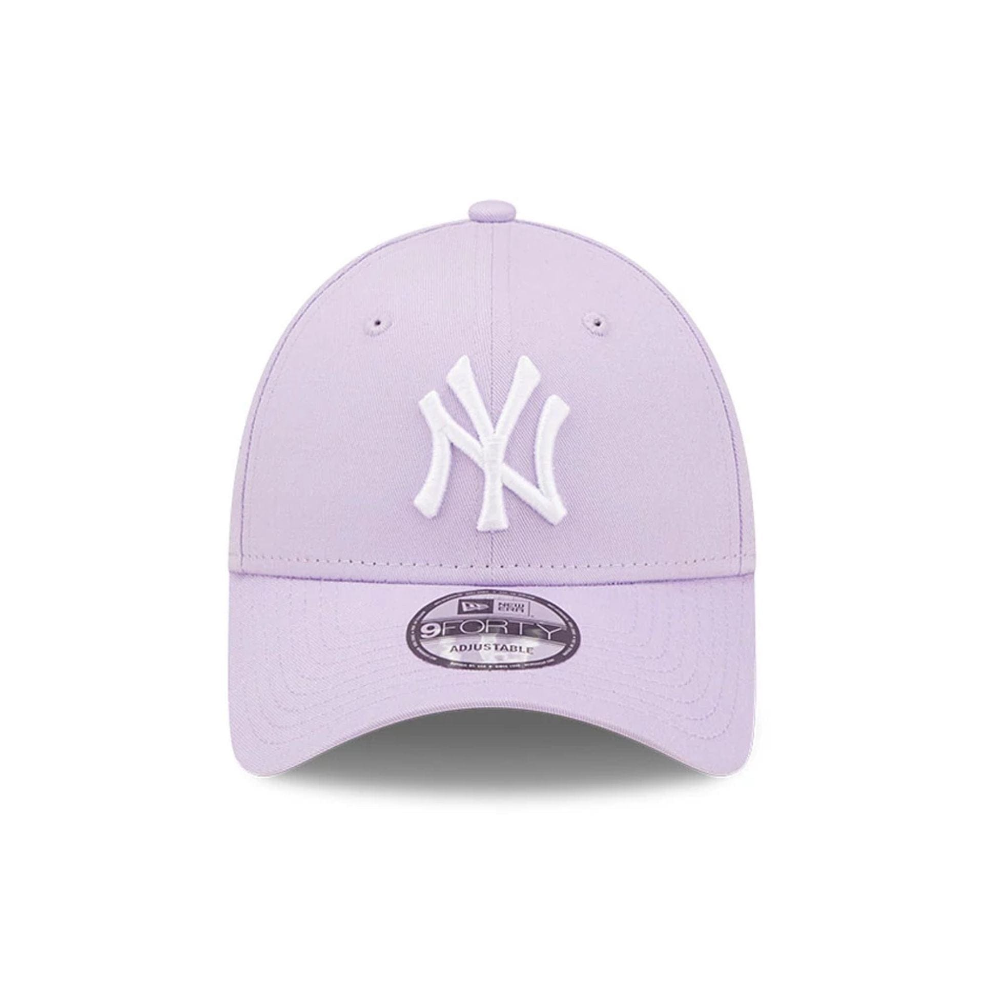 This is a New York Yankees League Essential Purple 9FORTY Adjustable Cap 2
