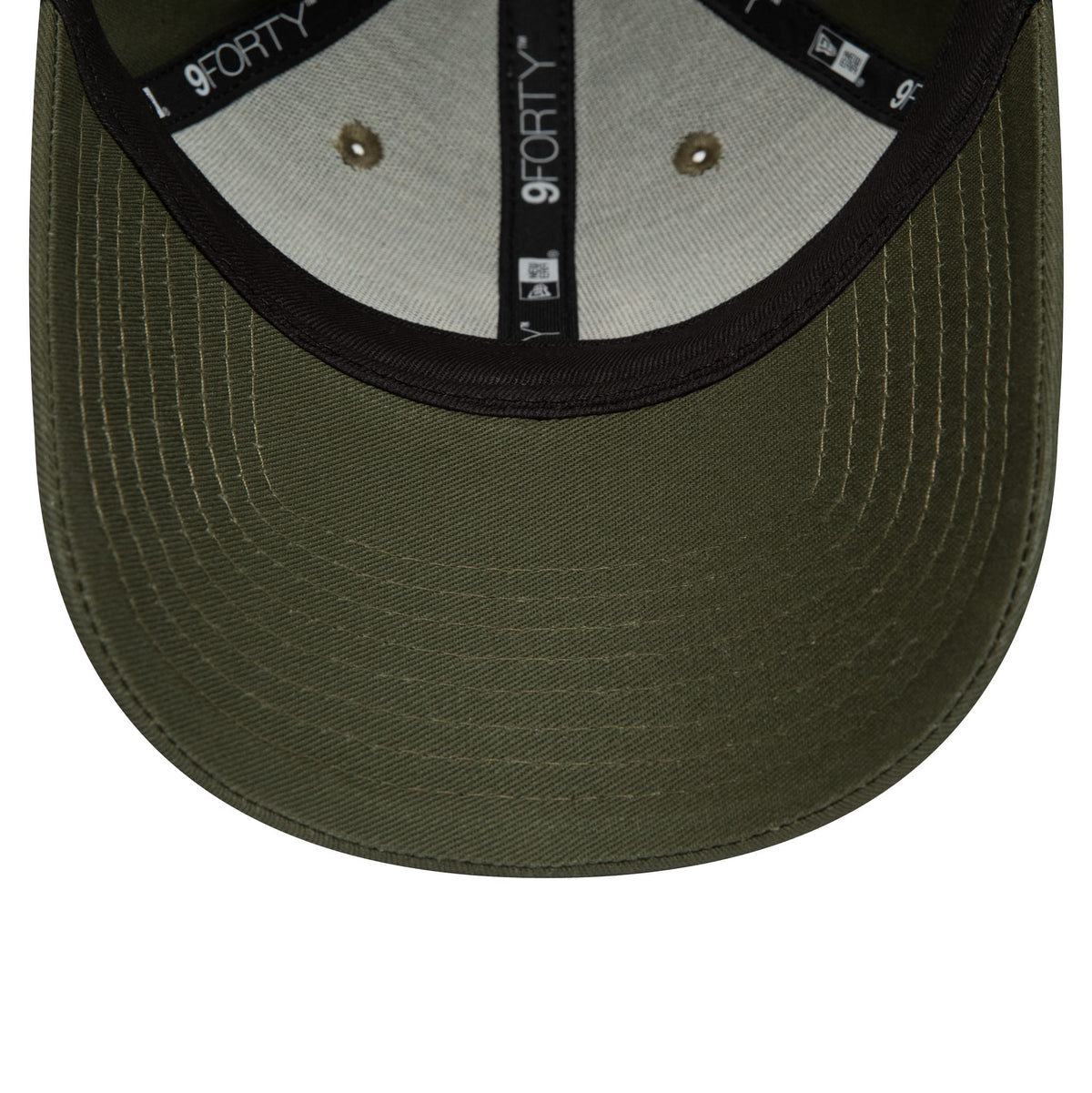 This is a New York Yankees Womens League Essential Dark Green 9FORTY Adjustable Cap 5