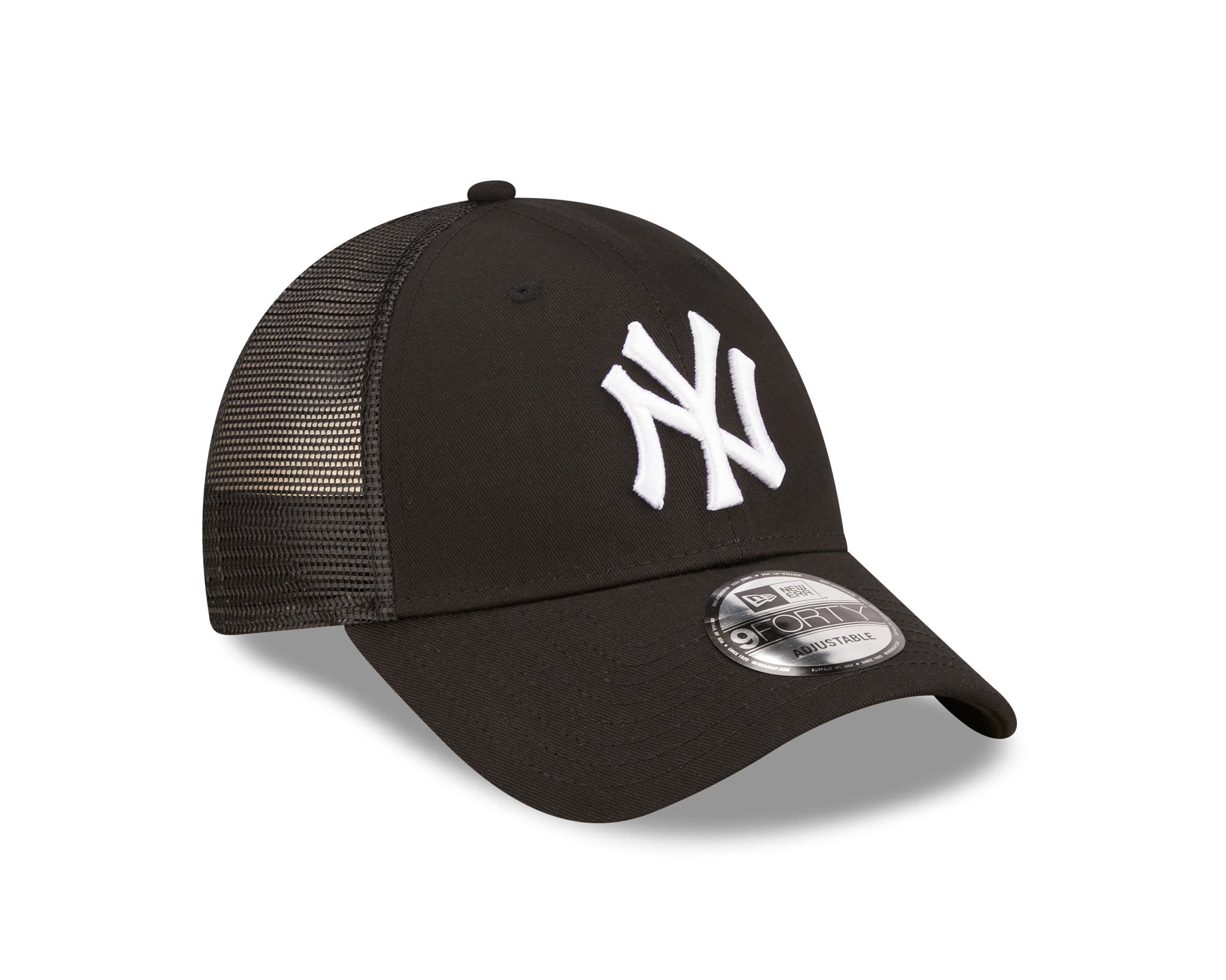 This is a New York Yankees Home Field Black 9FORTY A-Frame Trucker Cap 3