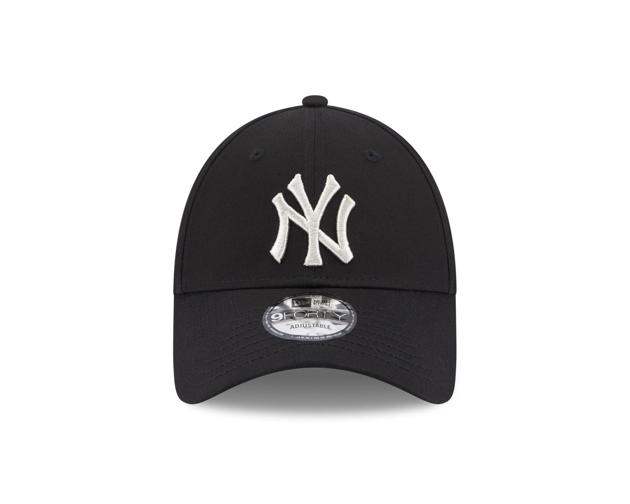 This is a New York Yankees Metallic Logo Womens Black 9FORTY Adjustable Cap 2