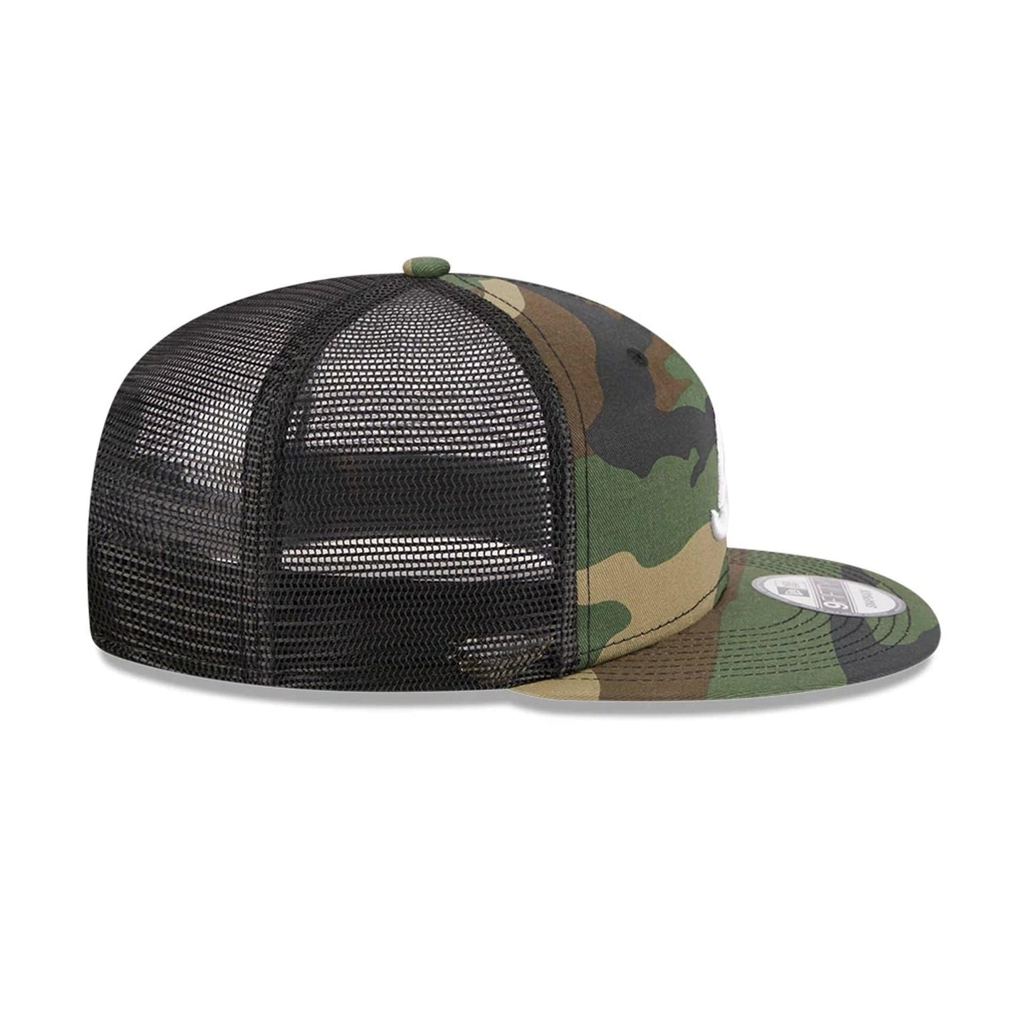 Pictured is this MLB Evergreen Atlanta Braves 9FIFTY Trucker cap in camo. 7