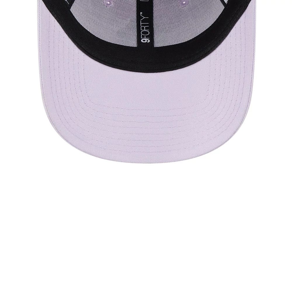 This is a New York Yankees Womens League Essential Lilac 9FORTY Adjustable Cap 4