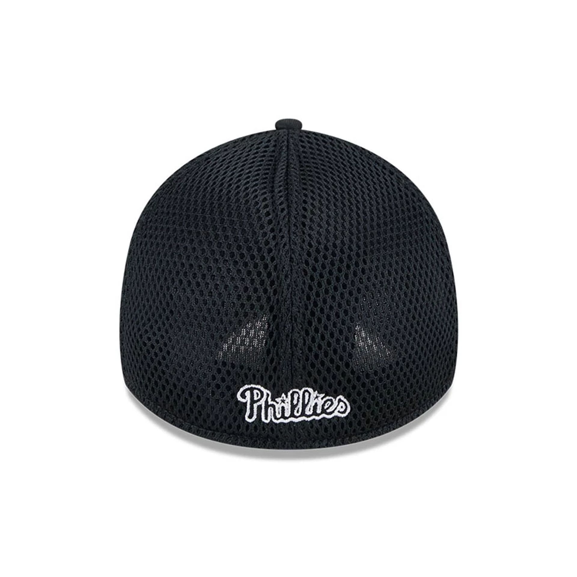 Pictured is this MLB Evergreen Neo Philadelphia Phillies 39THIRTY Stretch Fit cap in black. 2
