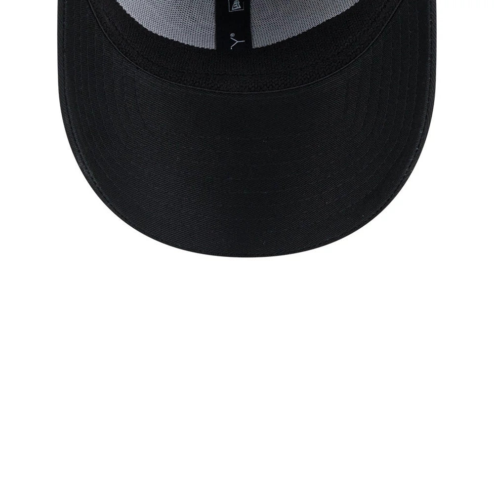 Philadelphia Phillies MLB Evergreen Neo Black New Era 39THIRTY Stretch Fit Cap, inside view showing the grey taping and black sweatband against the dark undervisor, with the New Era flag logo on the taping strip.