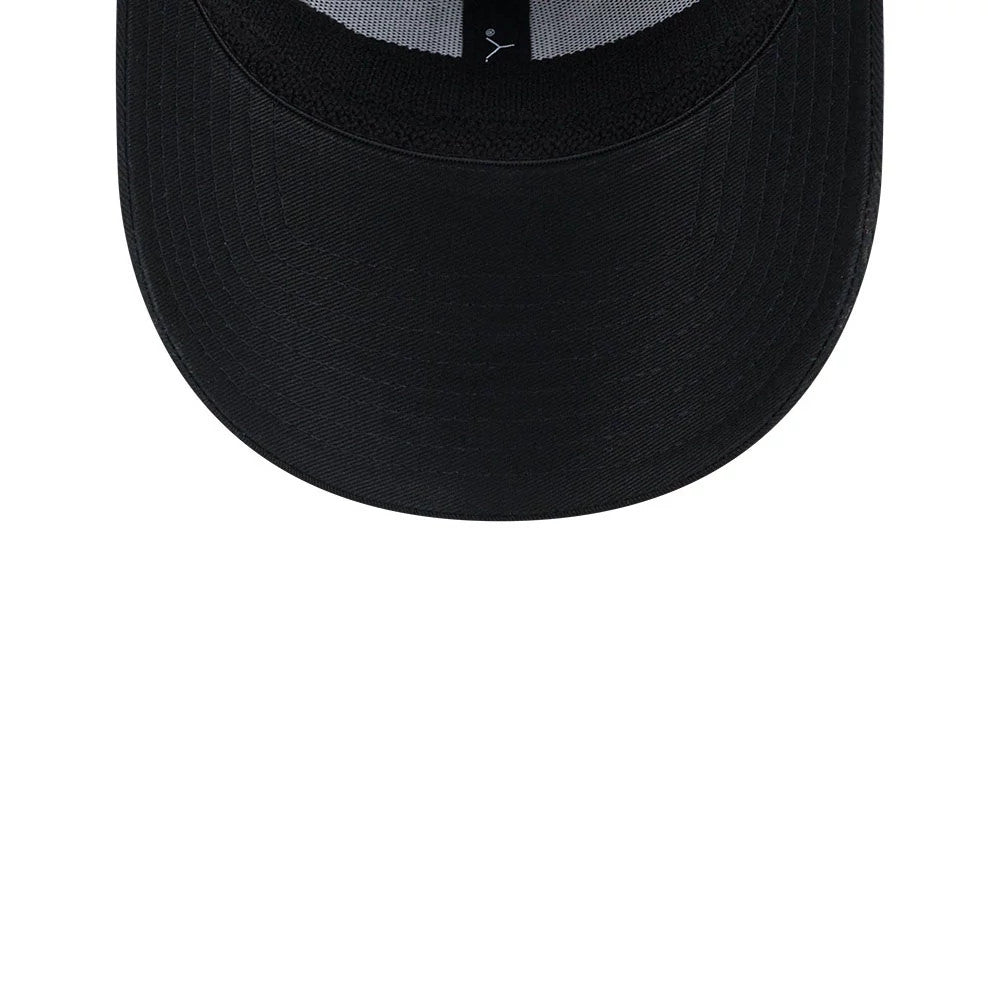 Pictured is this MLB Evergreen Neo Houston Astros 39THIRTY Stretch Fit cap in black. 7