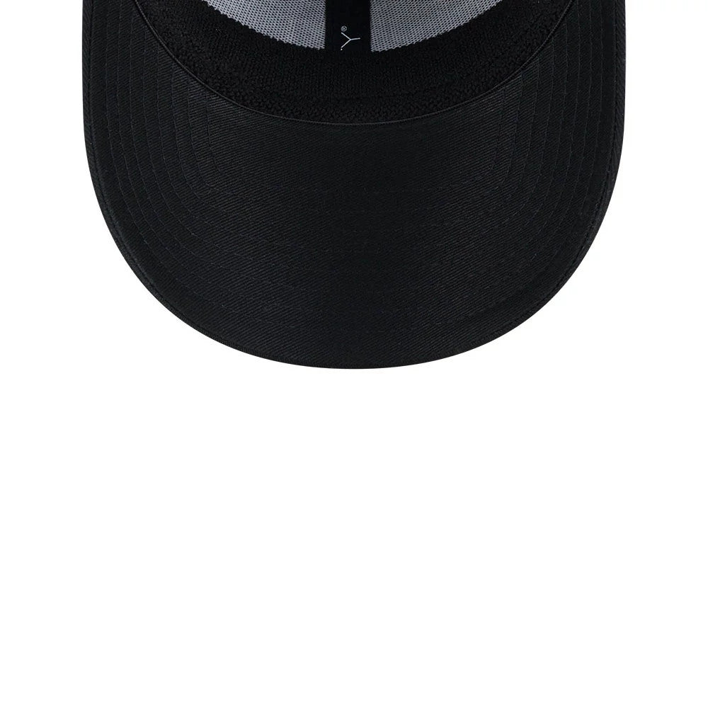 Pictured is this MLB Evergreen Neo LA Dodgers 39THIRTY Stretch Fit cap in black. 7