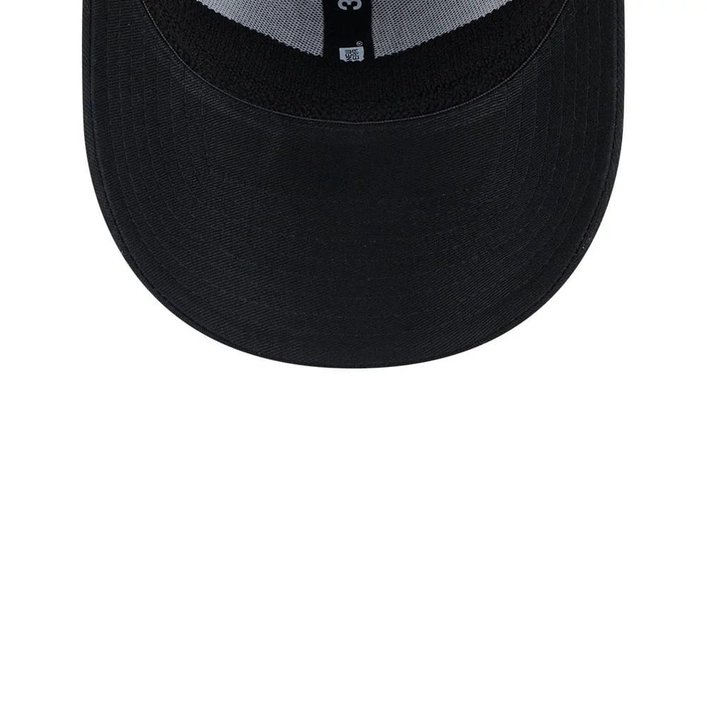 Pictured is this MLB Evergreen Neo Pittsburgh Pirates 39THIRTY Stretch Fit cap in black. 7
