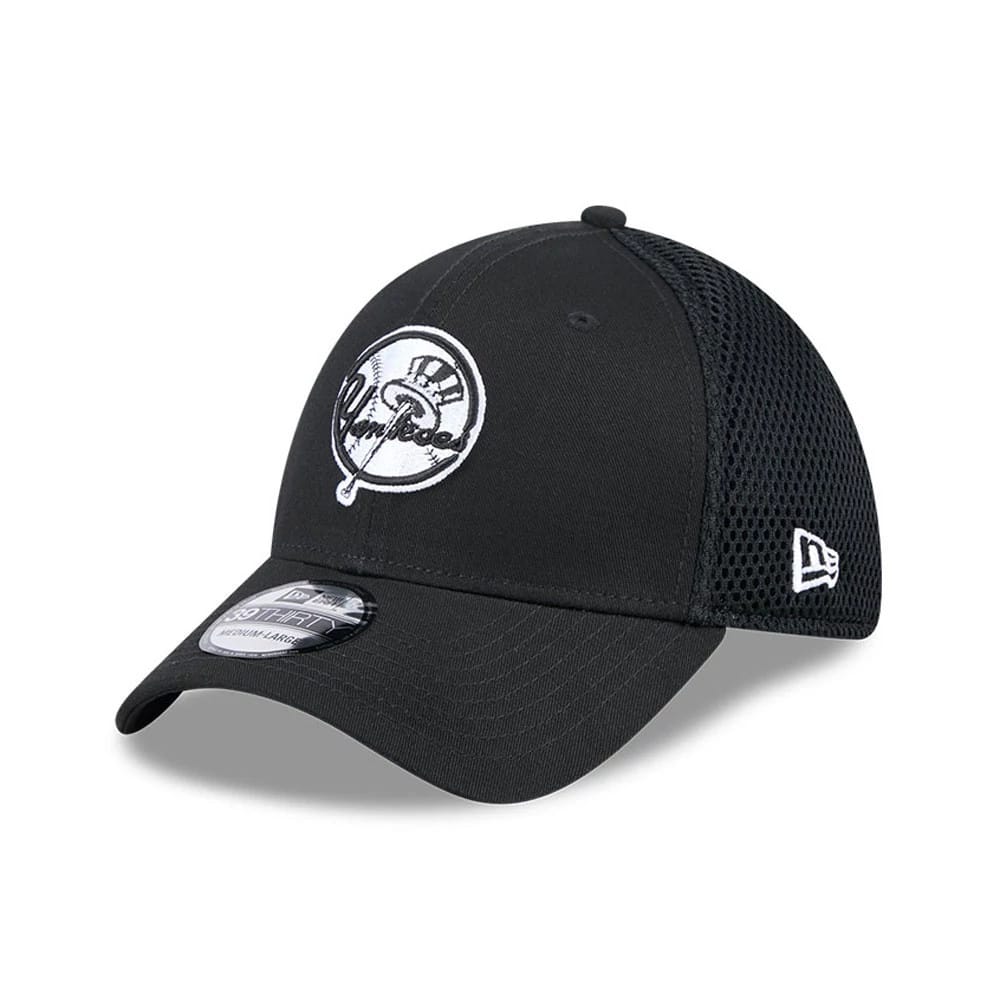 Pictured is this MLB Evergreen Cooperstown New York Yankees 39THIRTY Stretch Fit cap in black. 1