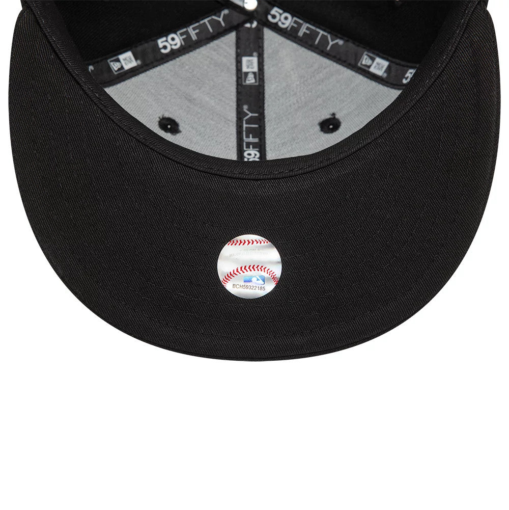 This is a LA Dodgers League Essential Black 59FIFTY Fitted Cap 4