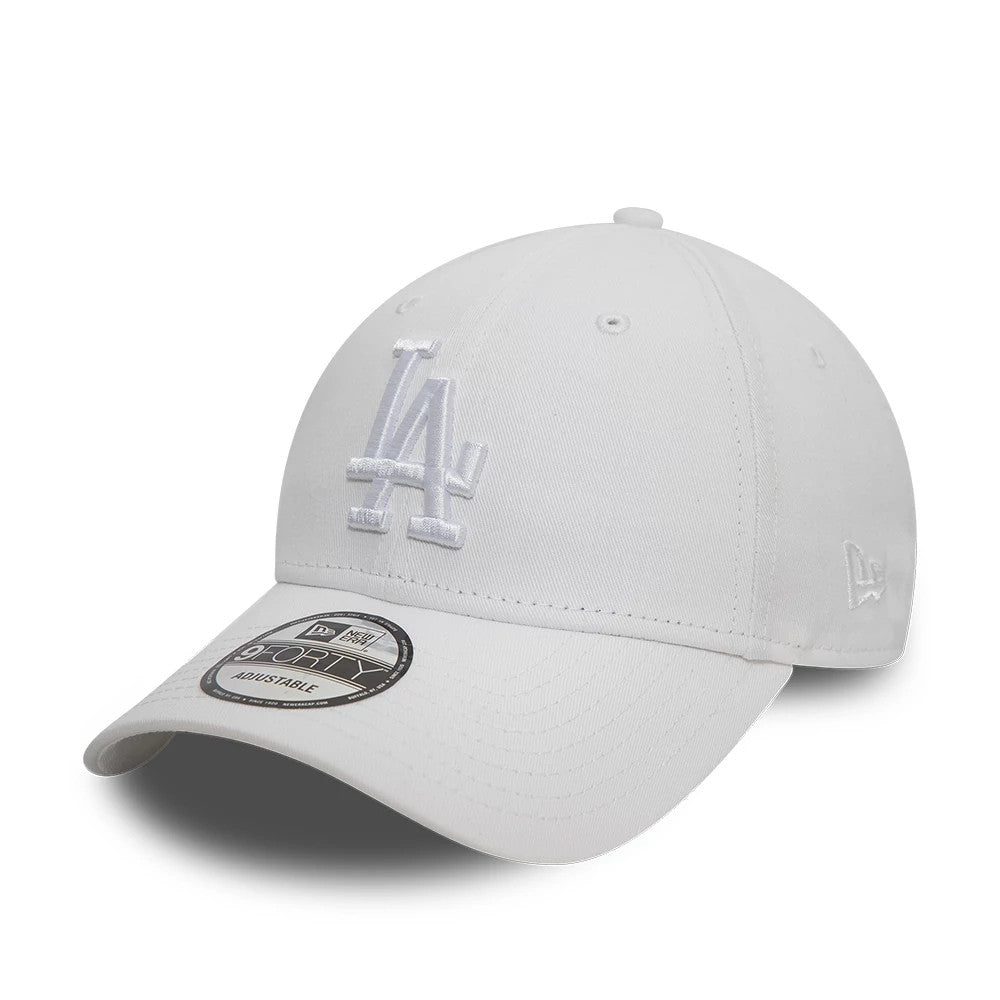 LA Dodgers League Essential White New Era 9FORTY Adjustable Cap, three-quarter view with white LA logo embroidery on the front panel, 9FORTY size sticker on the curved visor, and New Era flag logo on the left side.