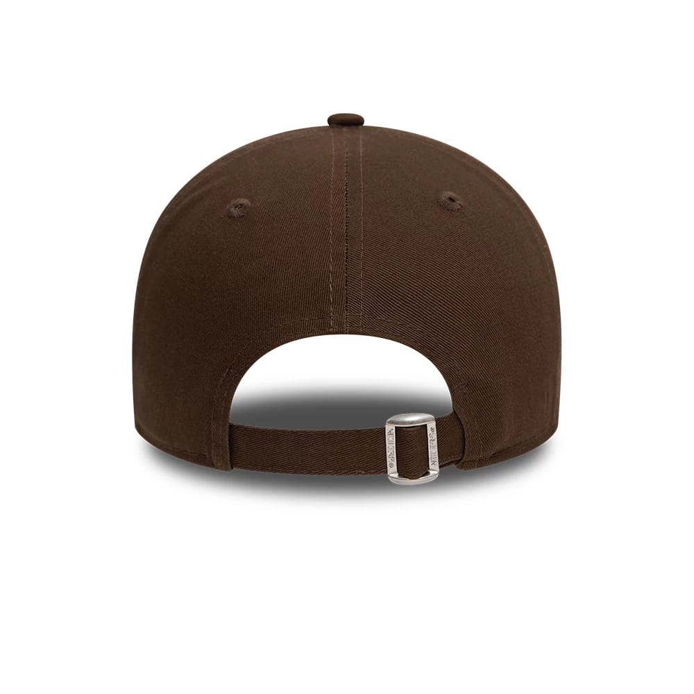This is a New York Yankees League Essential Dark Brown 9TWENTY Adjustable Cap 3