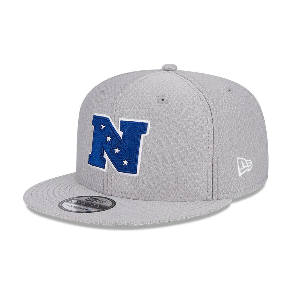 NFL Pro Bowl 2025 NFC Logo Grey New Era 9FIFTY Snapback Adjustable Cap, three-quarter view with raised blue N logo with stars on the front panel, a white New Era flag logo on the left side, and a 9FIFTY size sticker on the grey visor.