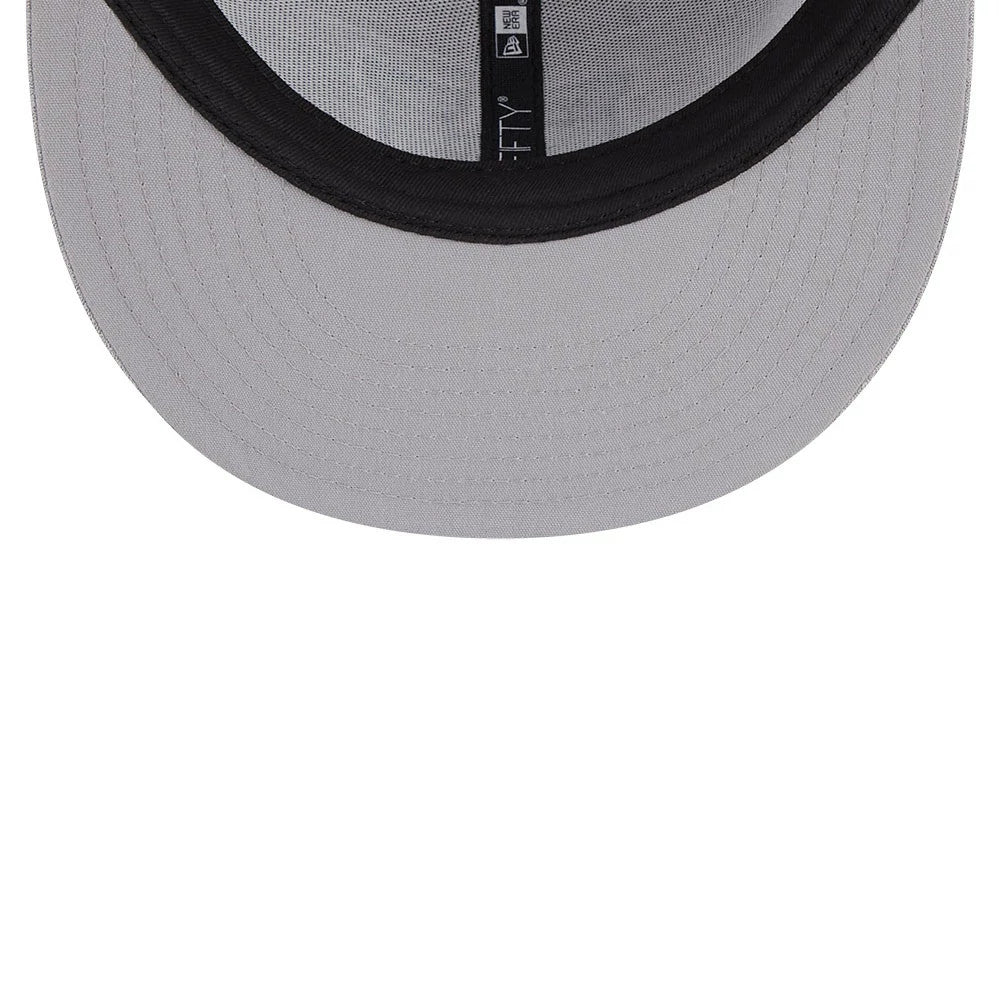 Pictured is this NFL Pro Bowl 2025 NFC Logo 9FIFTY Snapback Adjustable cap in grey. 7