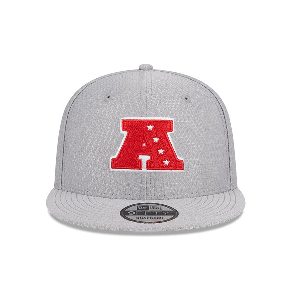 NFL Pro Bowl 2025 AFC Logo Grey New Era 9FIFTY Snapback Adjustable Cap, front view showing the raised red A logo with stars on the front panel, structured grey crown, grey visor, and 9FIFTY size sticker on the visor.