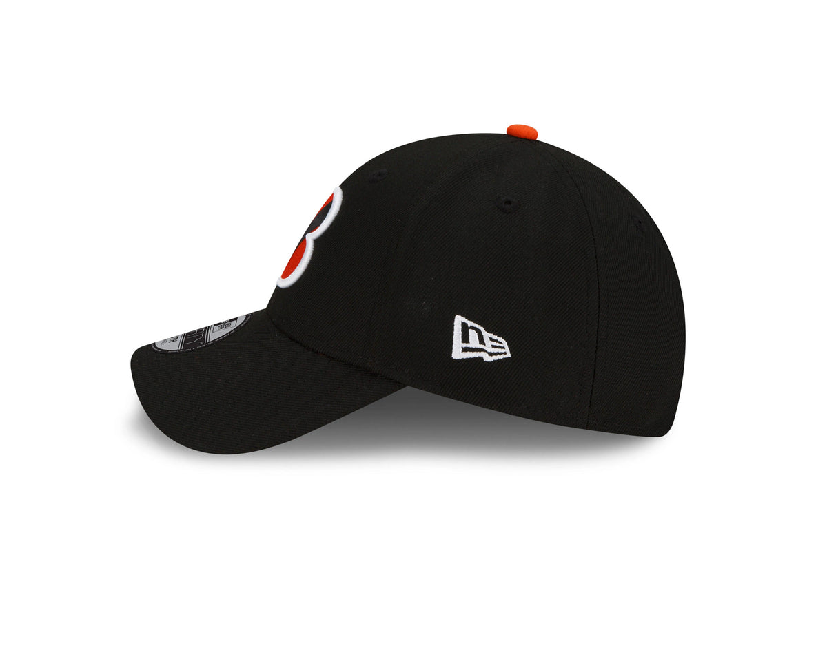 Cincinnati Bengals Youth NFL The League Black New Era 9FORTY Adjustable Cap, side view showing the white and orange B logo on the front panel, a New Era flag logo on the left side, and a 9FORTY size sticker on the curved visor.