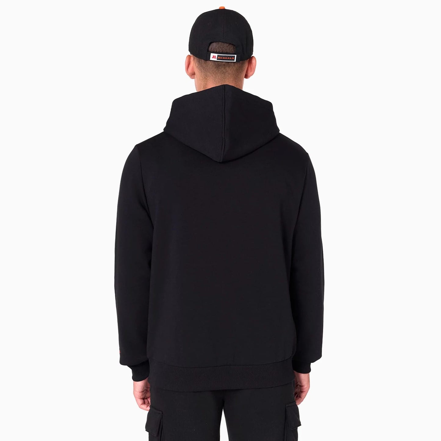 The Male model is wearing Cincinnati Bengals NFL Black Pullover Hoodie 7