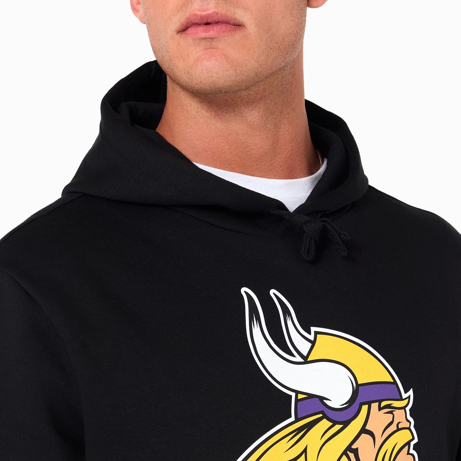 The Male model is wearing Minnesota Vikings NFL Black Pullover Hoodie 4