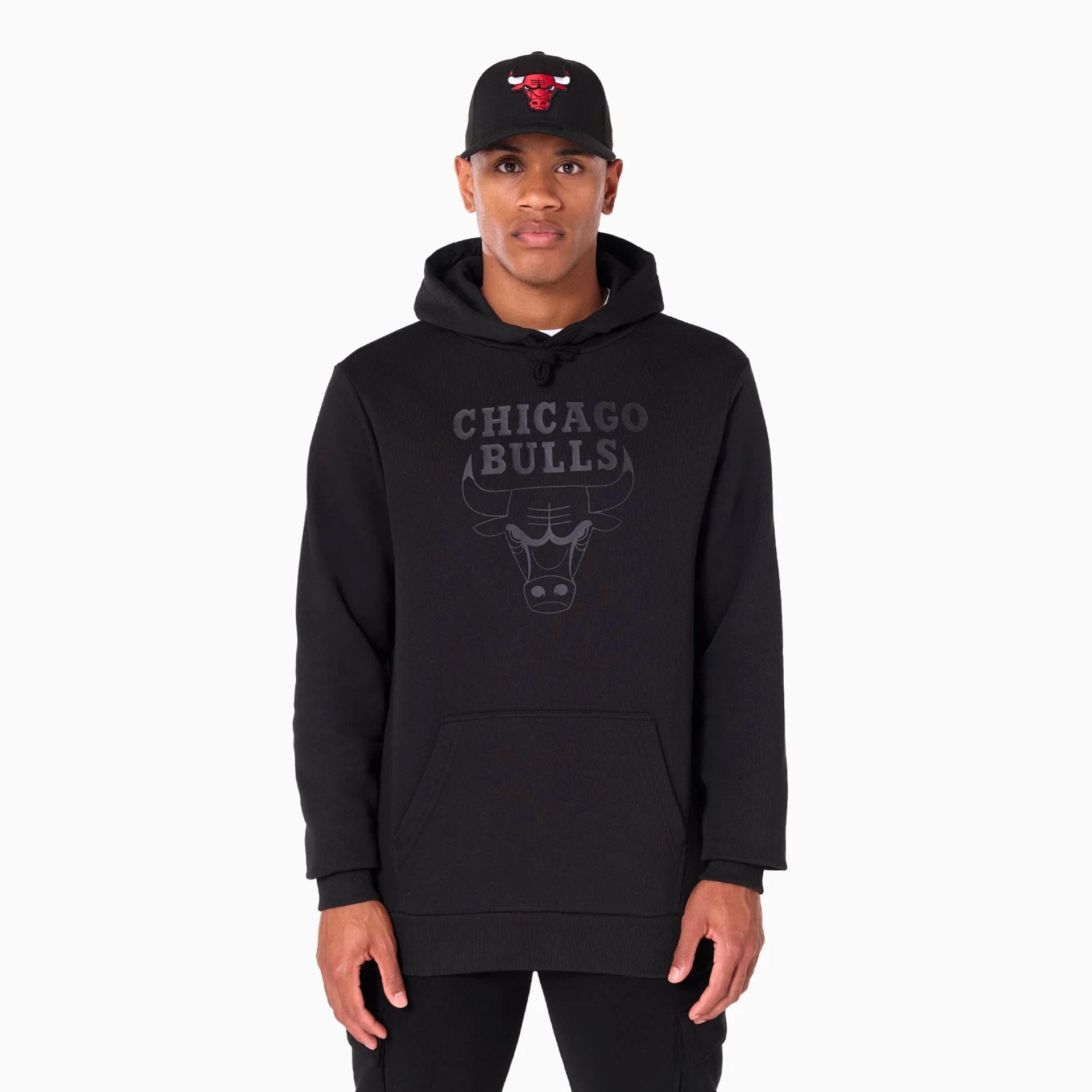 The Male model is wearing Chicago Bulls NBA Black Pullover Hoodie 1