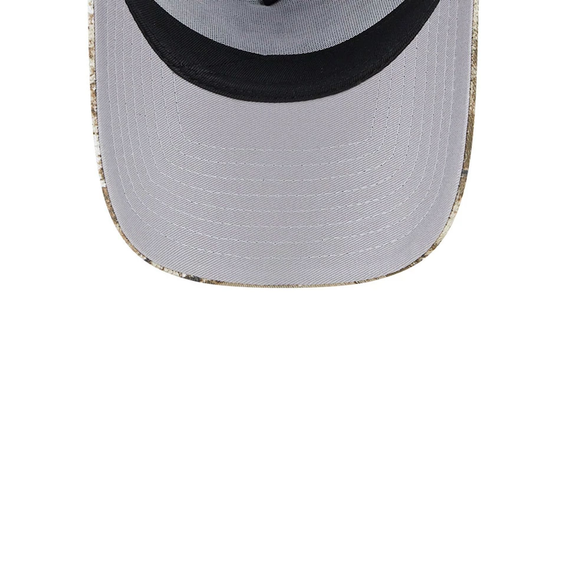 Pictured is this MLB Realtree Camo New York Yankees 9FORTY A-Frame Trucker Adjustable cap in navy. 2